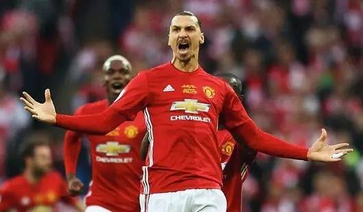 在处理球员 在处理球员